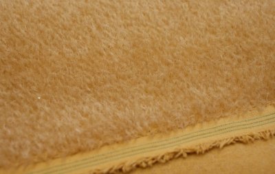 Dense, curled mohair ( Steiff-Schulte) gold ± 7 mm