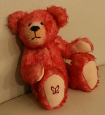 Mohair (Helmbold) peach, tipped ± 12 mm long