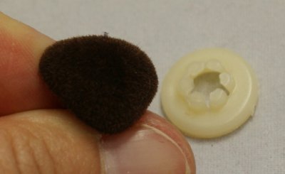 Plastic nose, brown velvety 21 mm